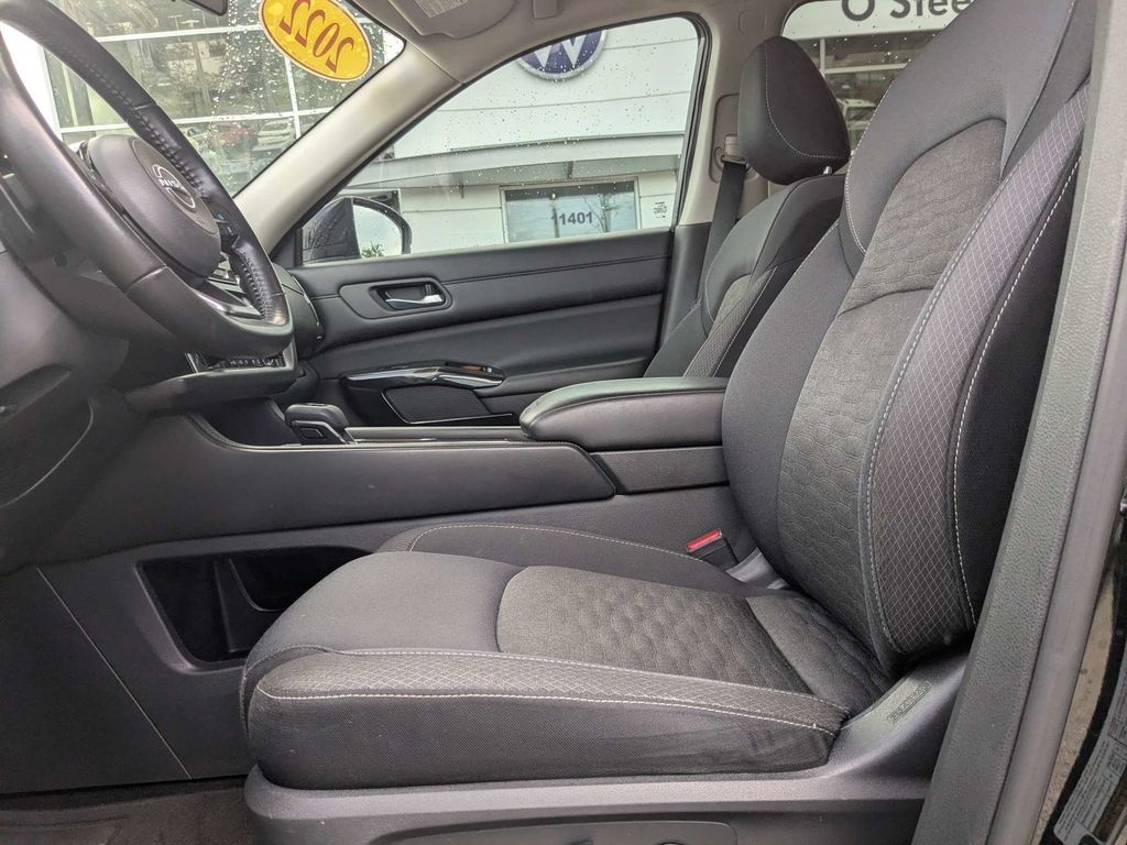 Used 2022 Nissan Pathfinder SV SUV