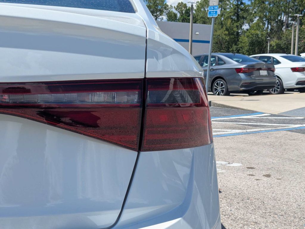 2026 Volkswagen Jetta Sport - Photo 14