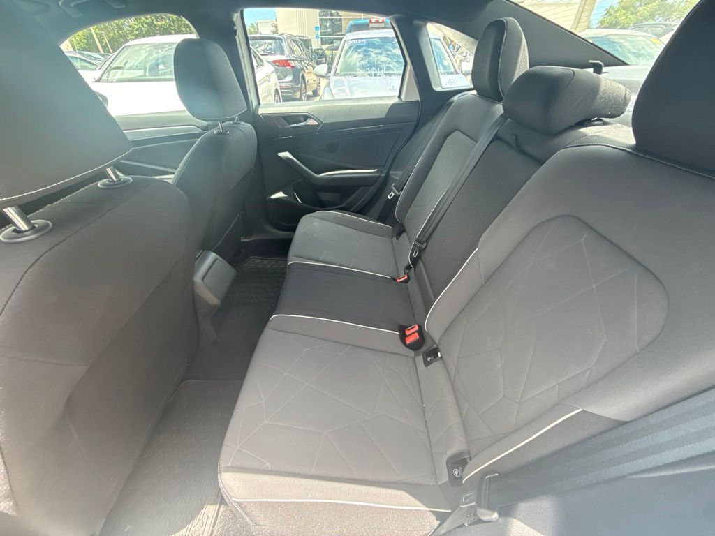 2026 Volkswagen Jetta Sport - Photo 26