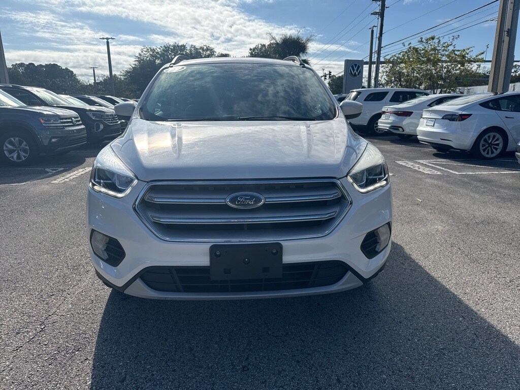 2019 Ford Escape SEL photo 4