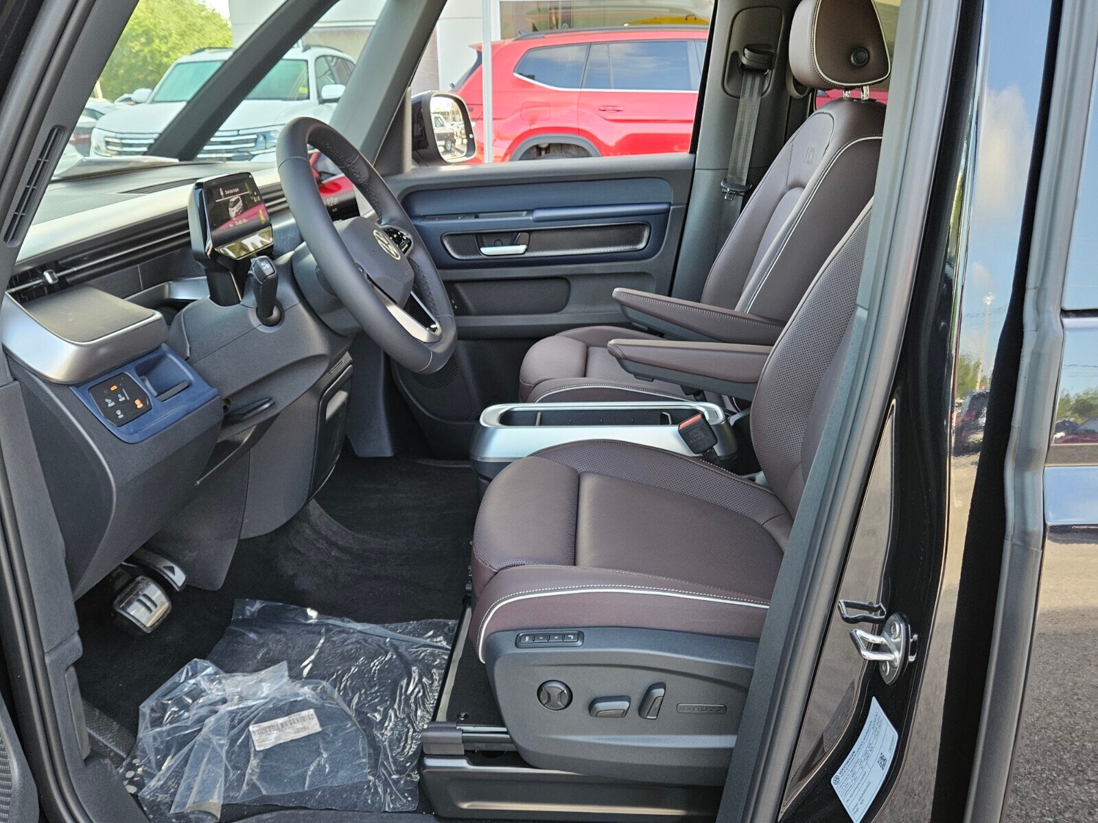 2025 Volkswagen ID. Buzz Pro S photo 3