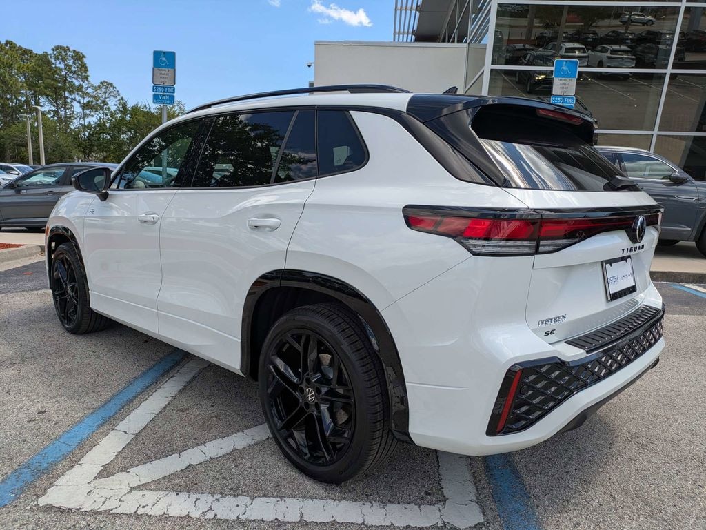 New 2026 Volkswagen Tiguan 2.0T SE R-Line Black SUV