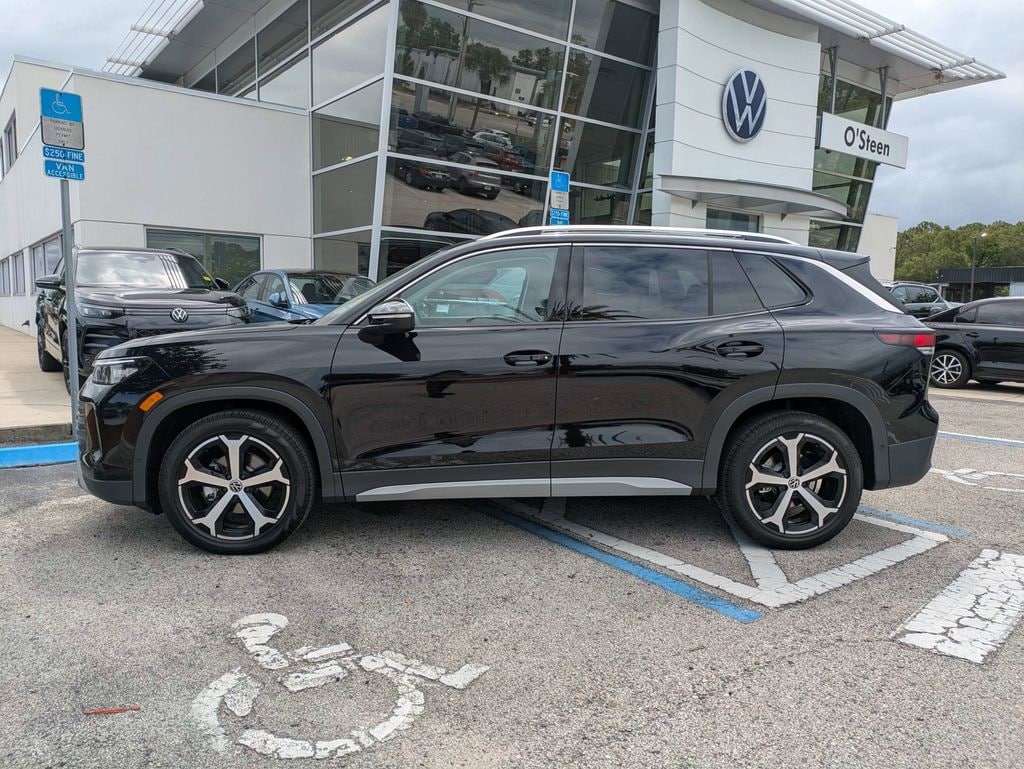 New 2026 Volkswagen Tiguan 2.0T SE SUV