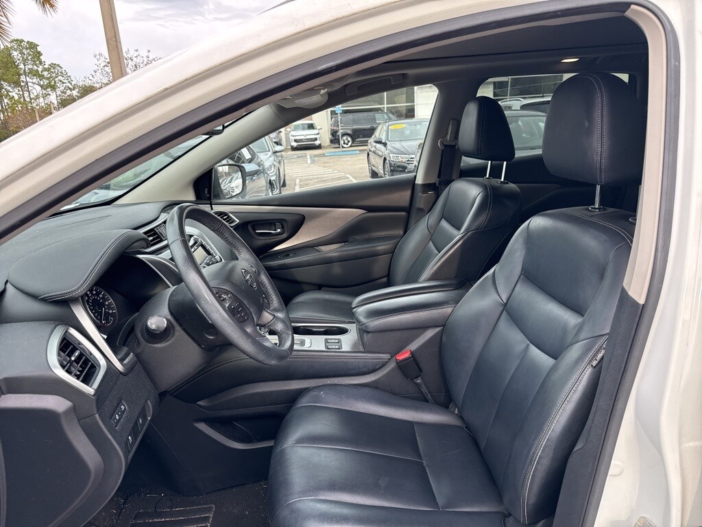 2020 Nissan Murano SV photo 2