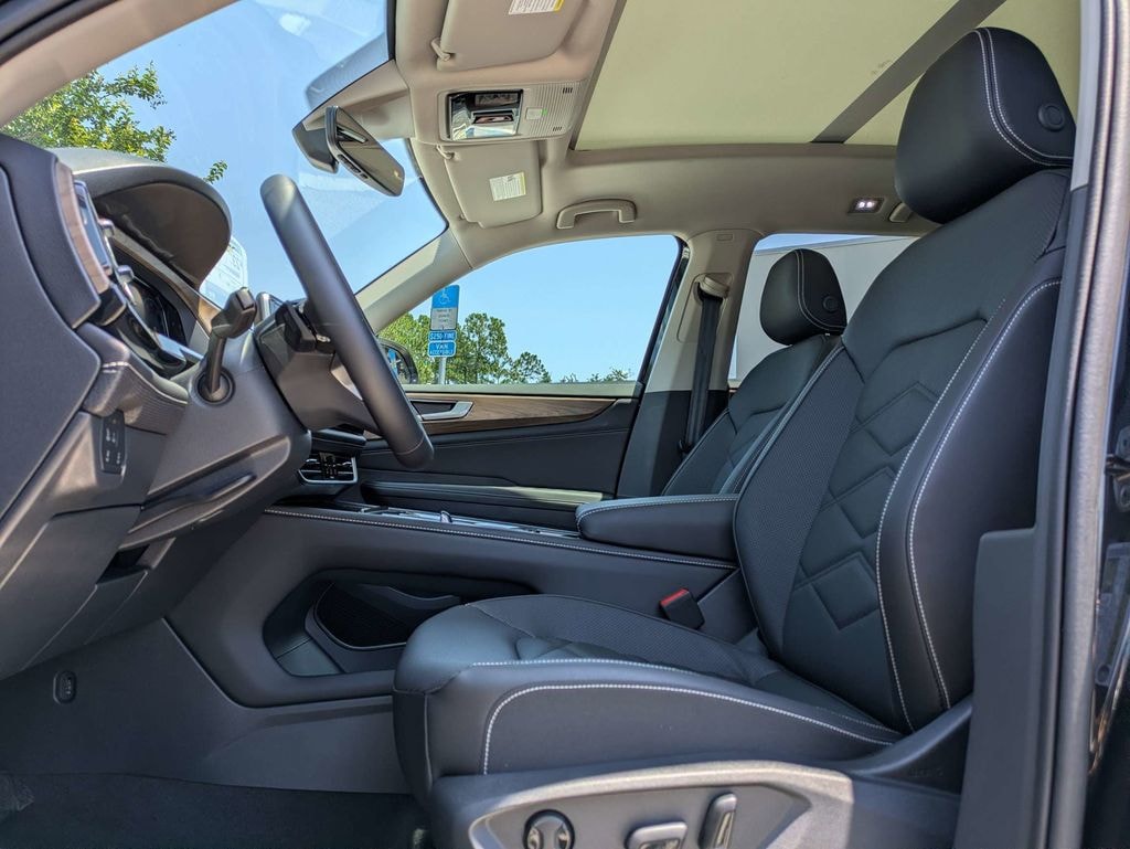 New 2026 Volkswagen Atlas 2.0T SE w/Technology SUV