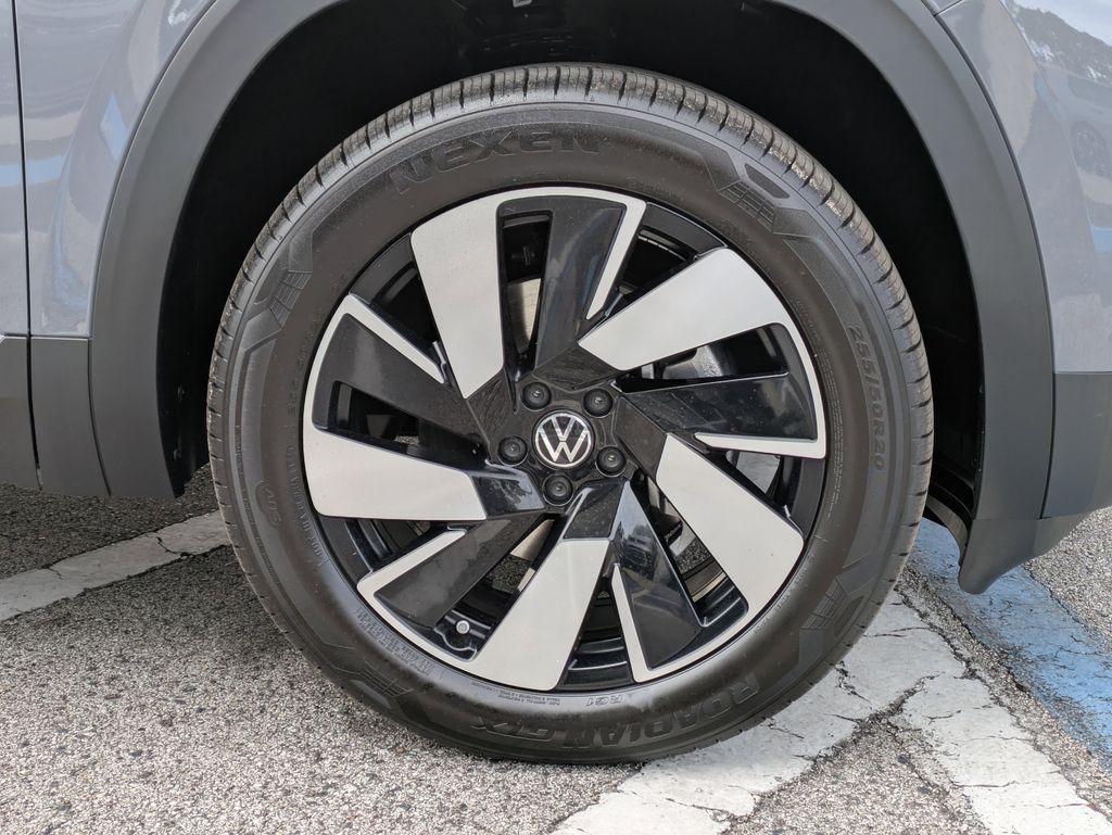 2026 Volkswagen Atlas Cross Sport SEL Premium R-LINE - Photo 11