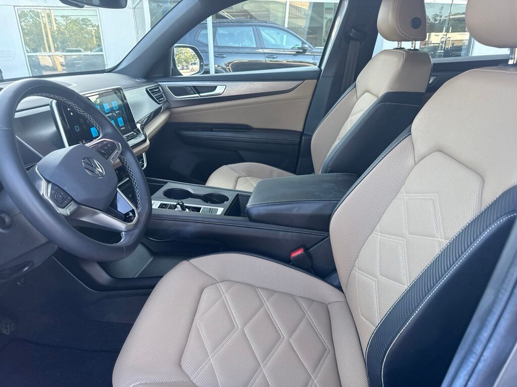 Used 2024 Volkswagen Atlas Cross Sport 2.0T SE SUV