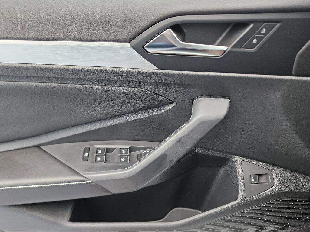 2026 Volkswagen Jetta Sport - Photo 38