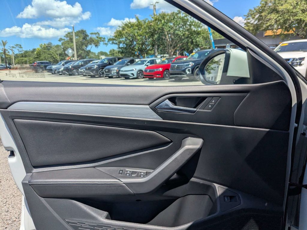2026 Volkswagen Jetta Sport - Photo 43