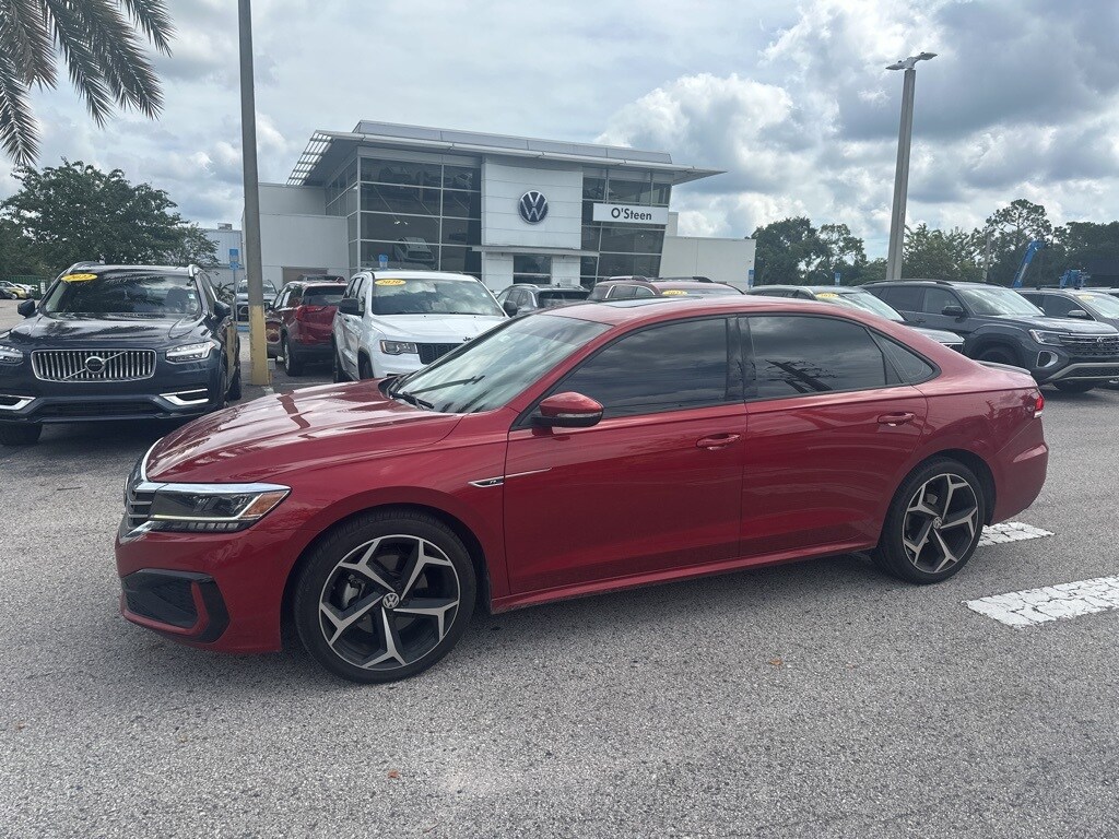 2021 Volkswagen Passat 2.0T R-Line photo 4