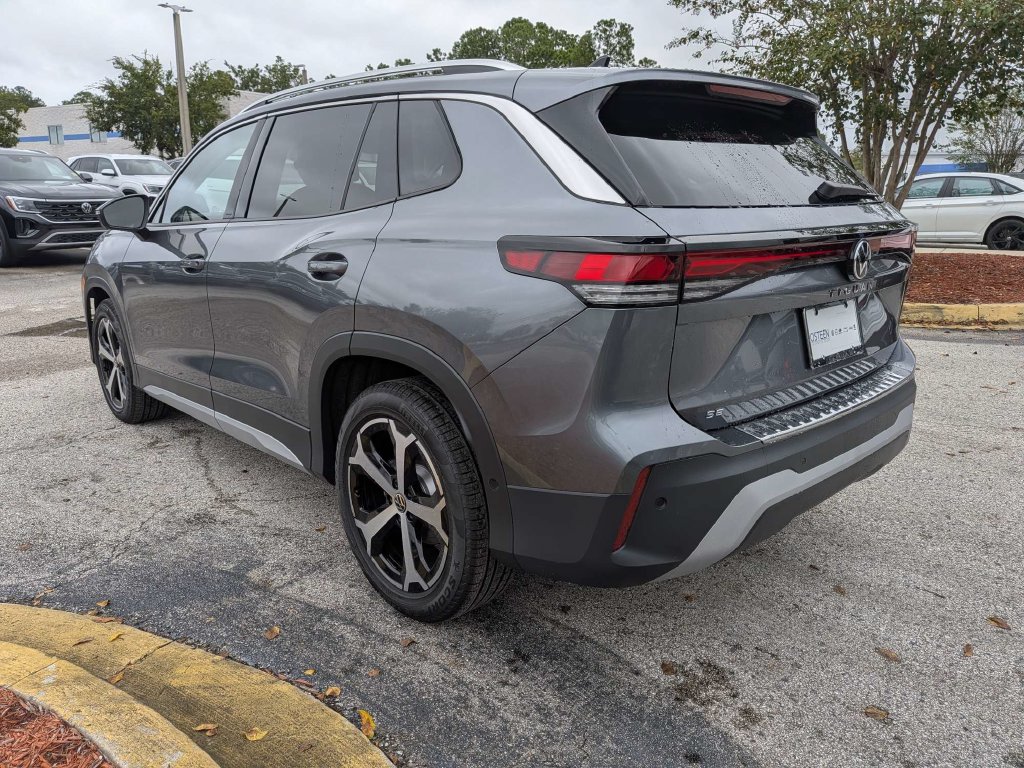 New 2026 Volkswagen Tiguan SE SUV
