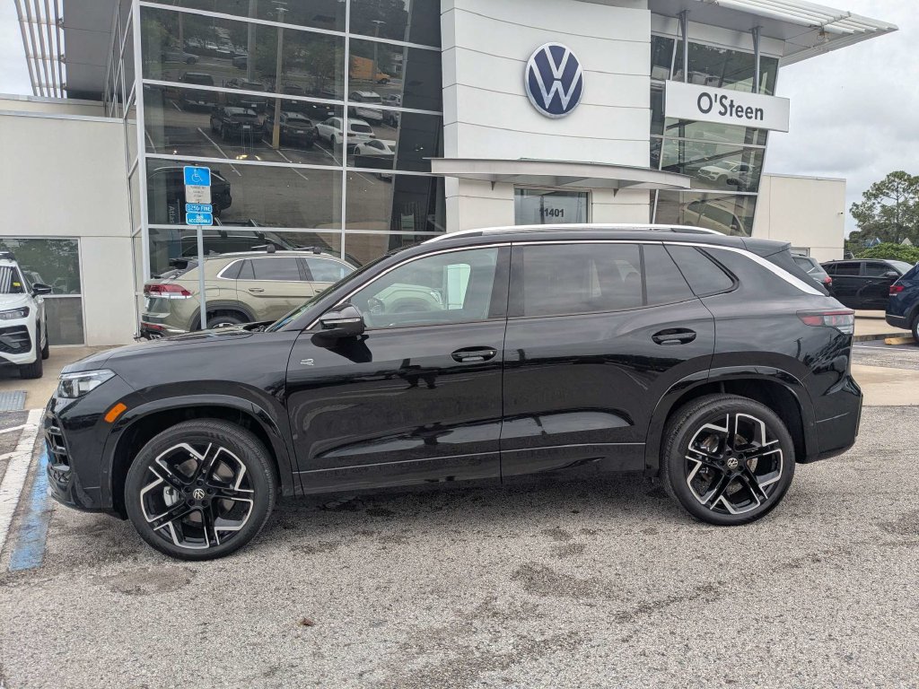 New 2026 Volkswagen Tiguan SEL R-Line Turbo SUV
