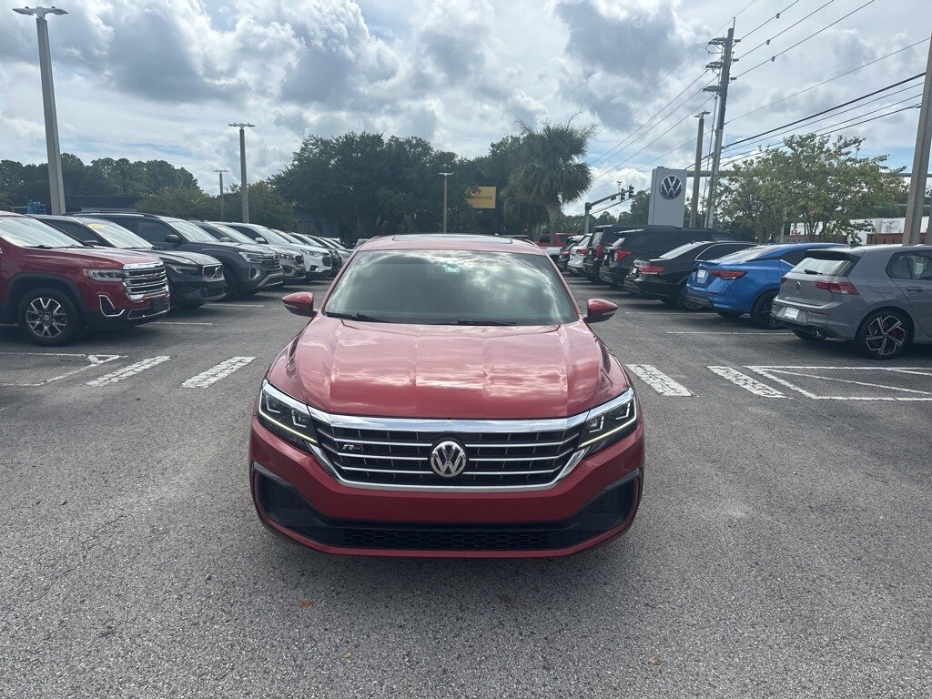 2021 Volkswagen Passat 2.0T R-Line photo 2