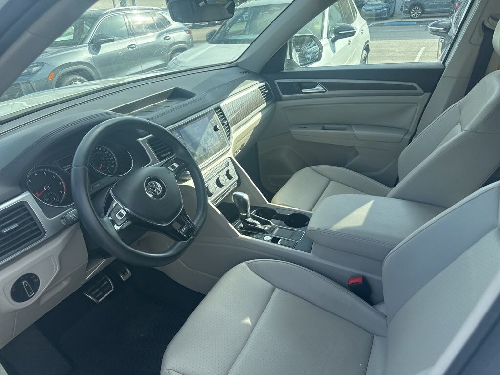 Used 2019 Volkswagen Atlas 3.6L V6 SE w/Technology R-Line SUV