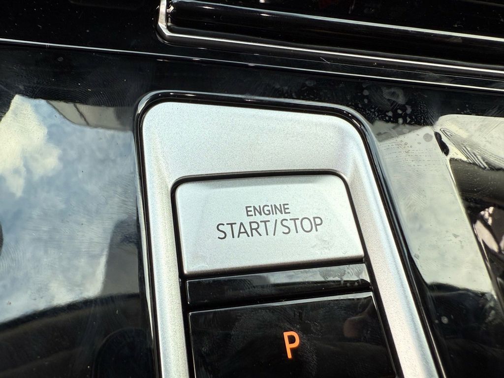 2026 Volkswagen Atlas SE w/Tech - Photo 33