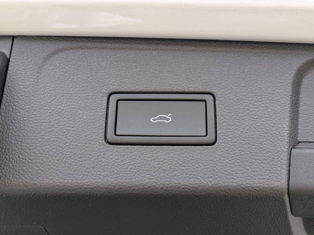 2026 Volkswagen Atlas SE w/Tech - Photo 14