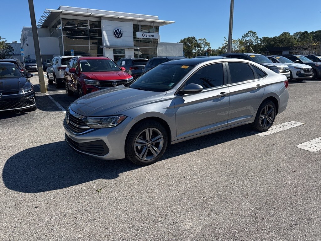 Used 2023 Volkswagen Jetta 1.5T SE Sedan