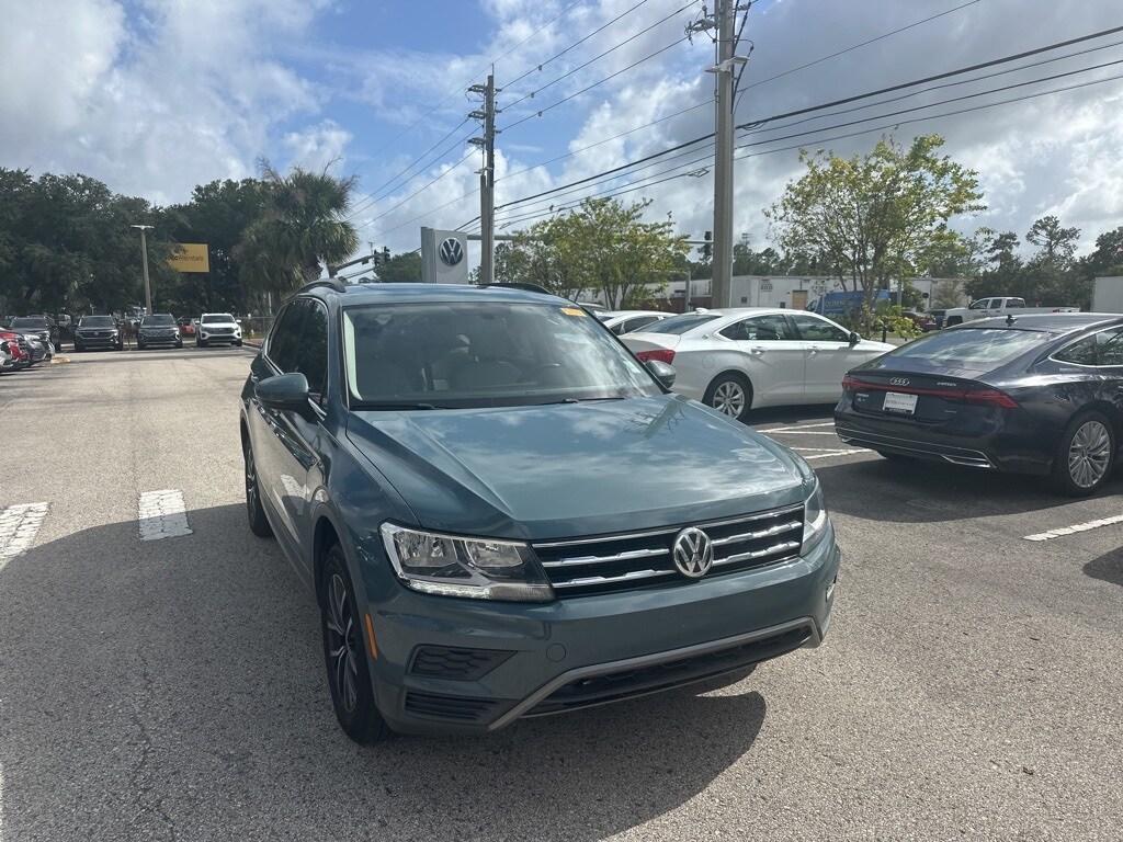 2019 Volkswagen Tiguan SE photo 3
