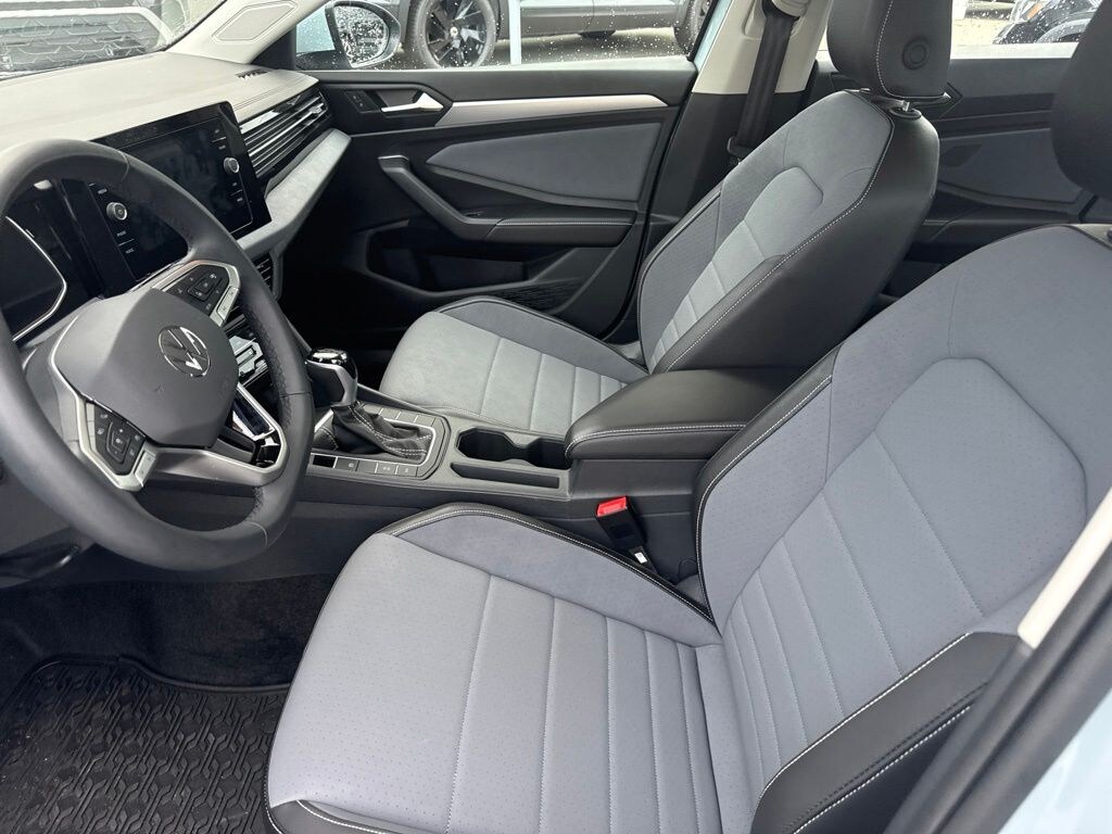 Certified 2026 Volkswagen Jetta 1.5T SE Sedan