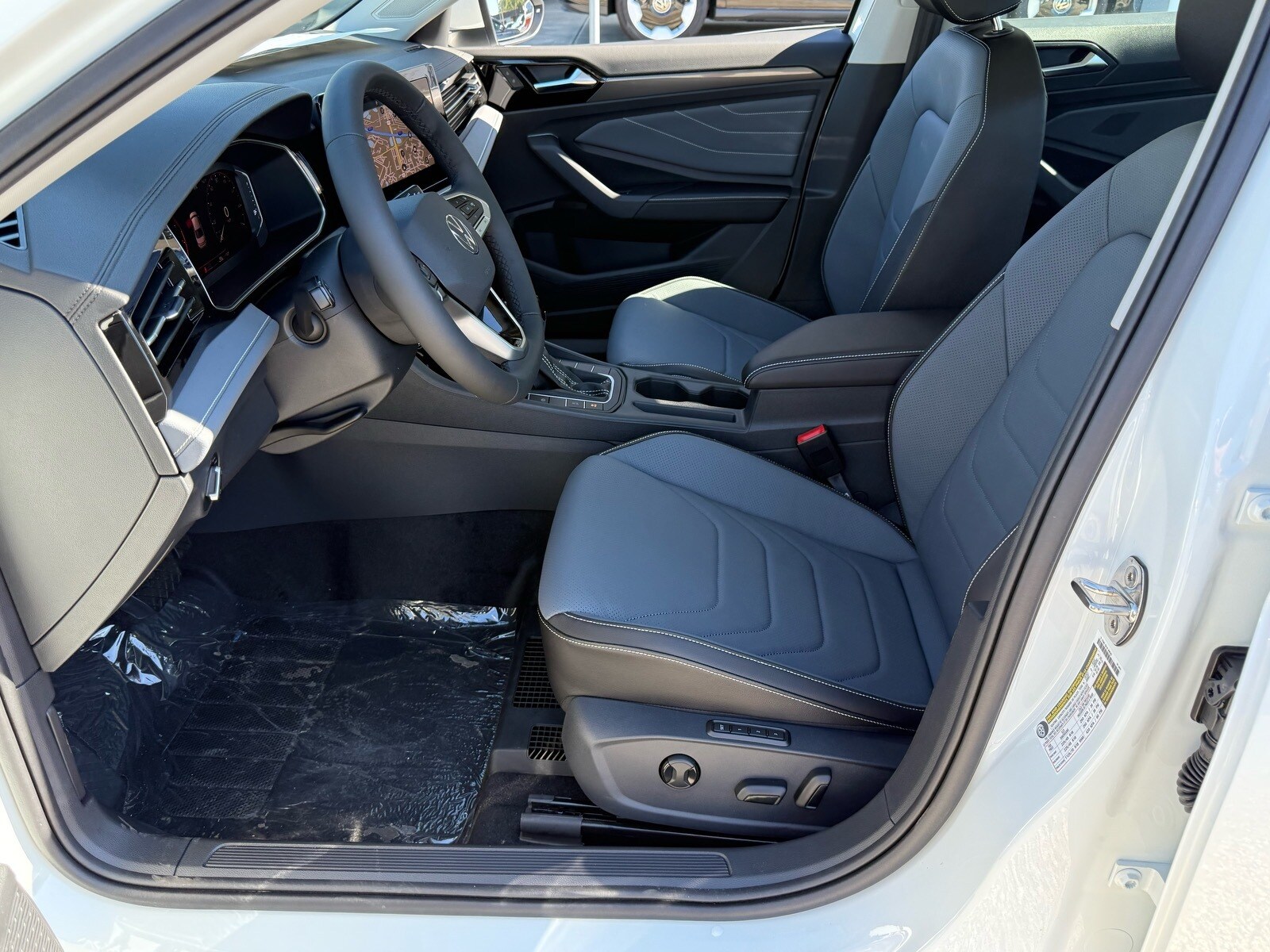 2026 Volkswagen Jetta 1.5T SEL photo 3