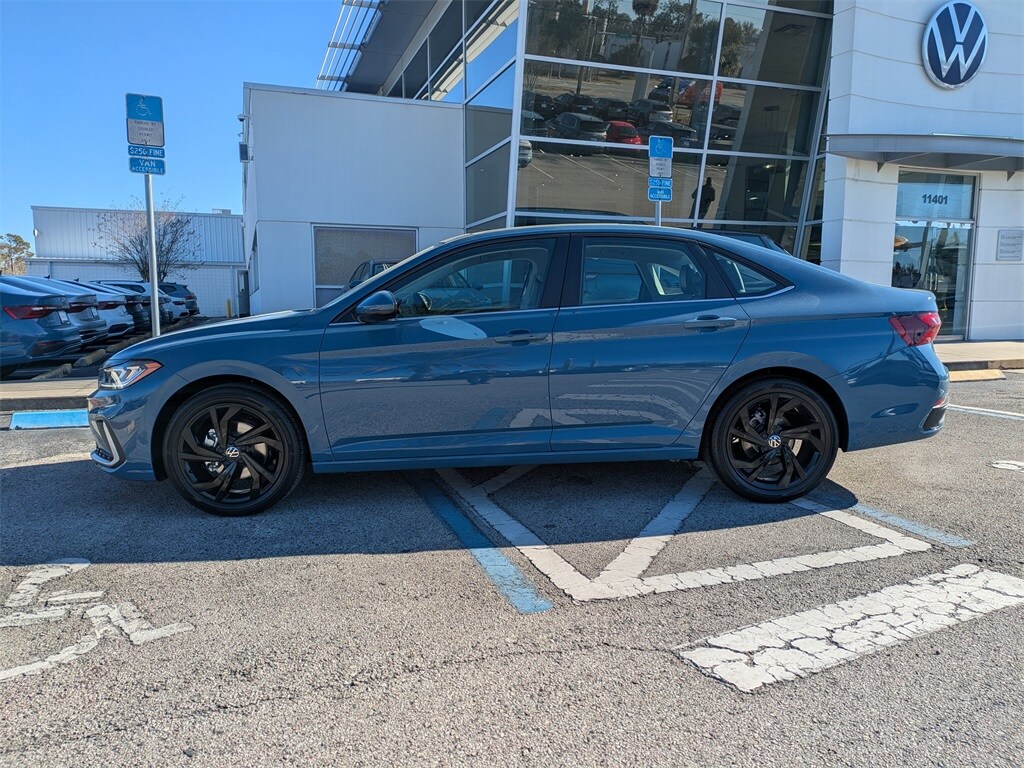 New 2026 Volkswagen Jetta 1.5T SE Sedan