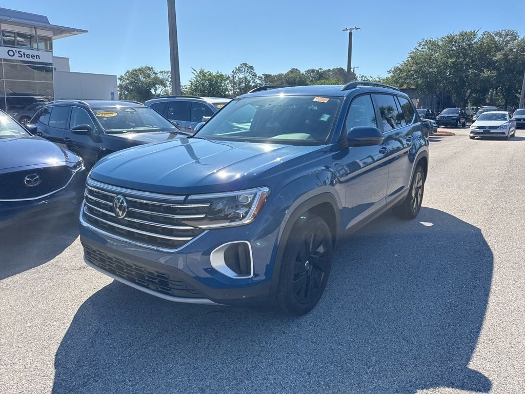 Used 2025 Volkswagen Atlas 2.0T SE w/Technology SUV