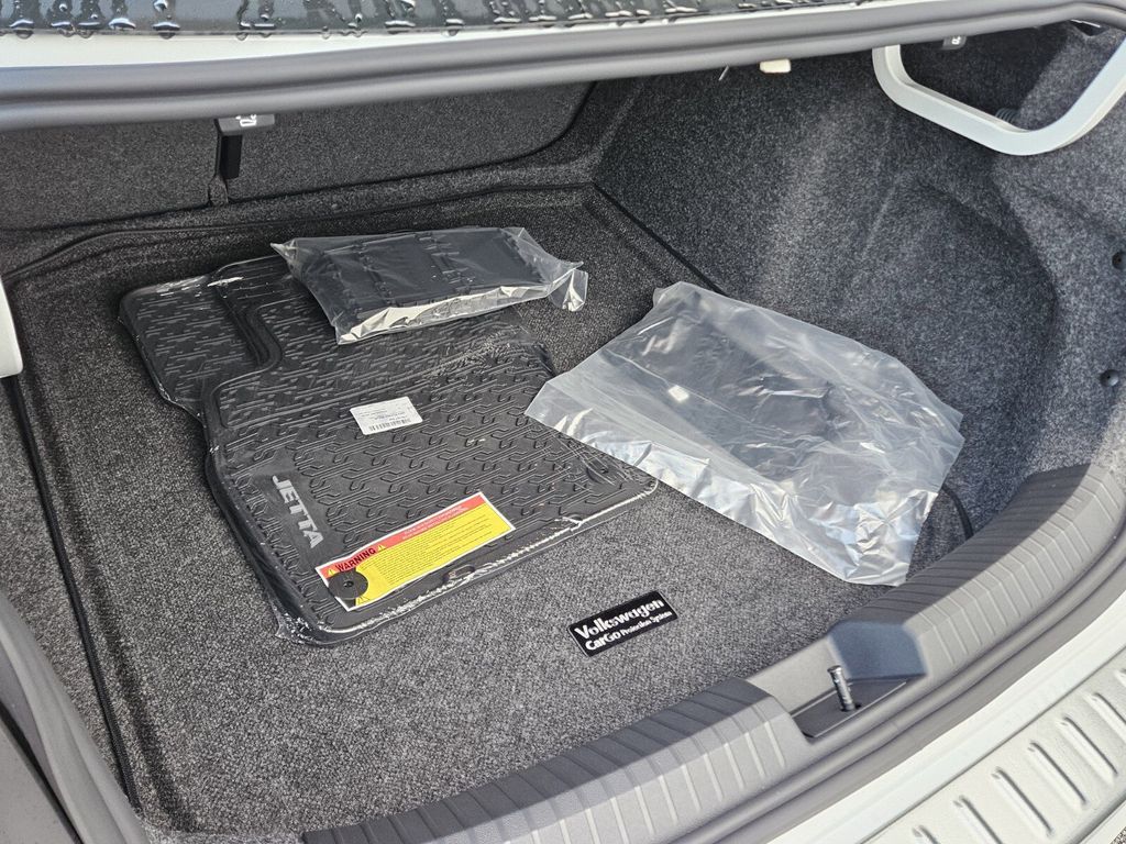 2026 Volkswagen Jetta Sport - Photo 10