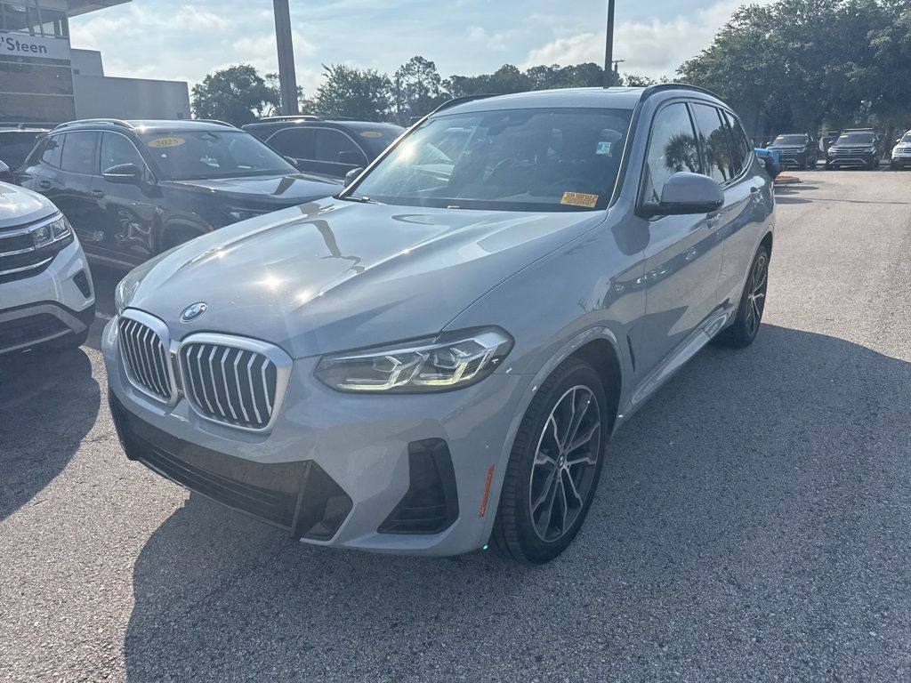 2022 BMW X3 sDrive30i's photo