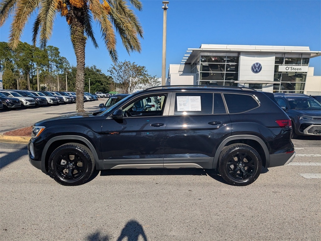 Used 2025 Volkswagen Atlas 2.0T Peak Edition SUV
