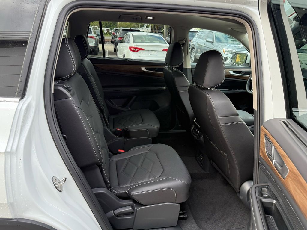 2026 Volkswagen Atlas SE w/Tech - Photo 19