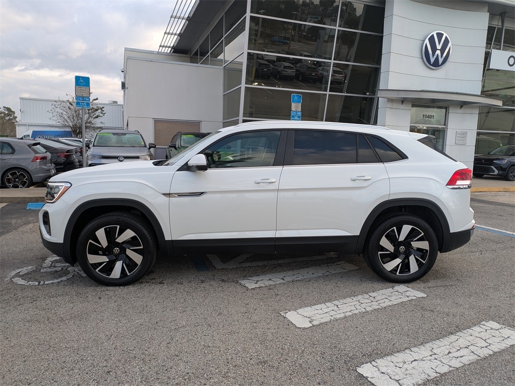 New 2026 Volkswagen Atlas Cross Sport 2.0T SE w/Technology SUV