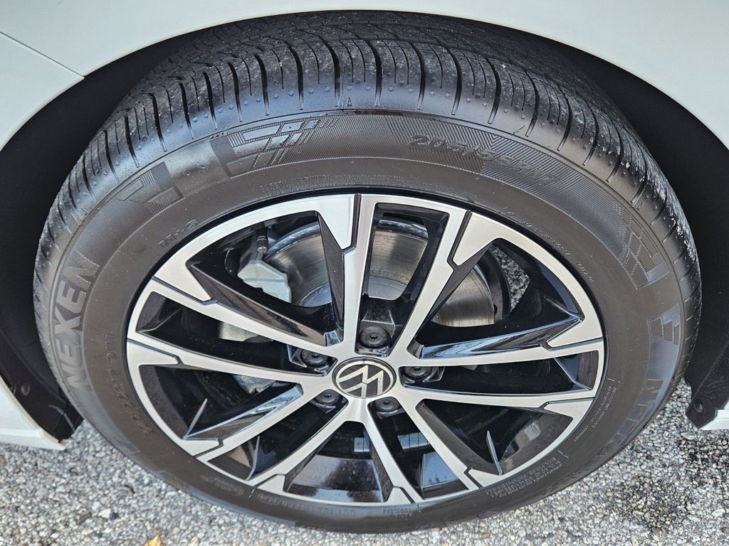 2026 Volkswagen Jetta Sport - Photo 23