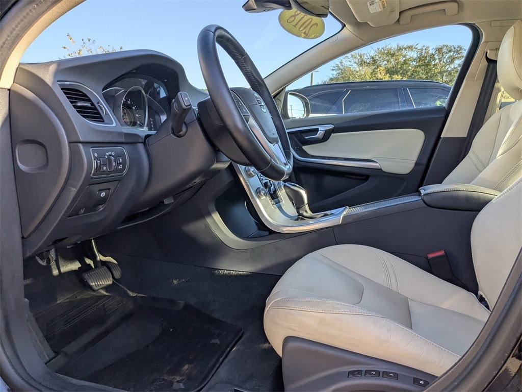 Used 2018 Volvo S60 T5 FWD Dynamic Sedan