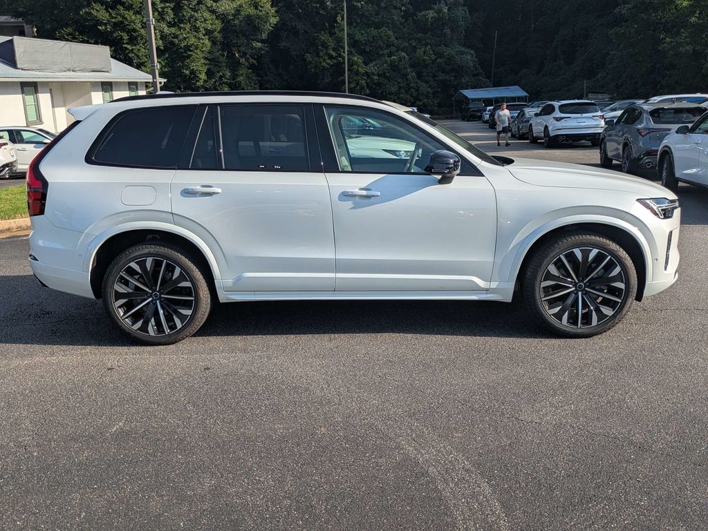 2026 Volvo XC90 Ultra - Photo 7