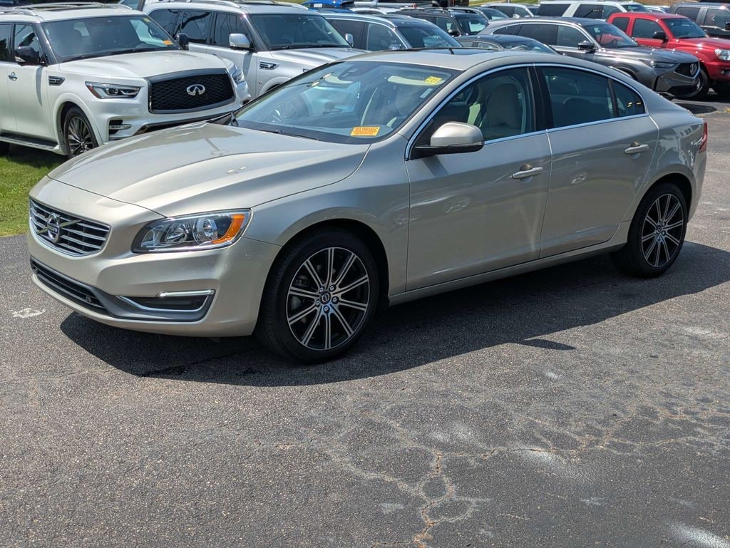 Used 2018 Volvo S60 Inscription T5 Sedan