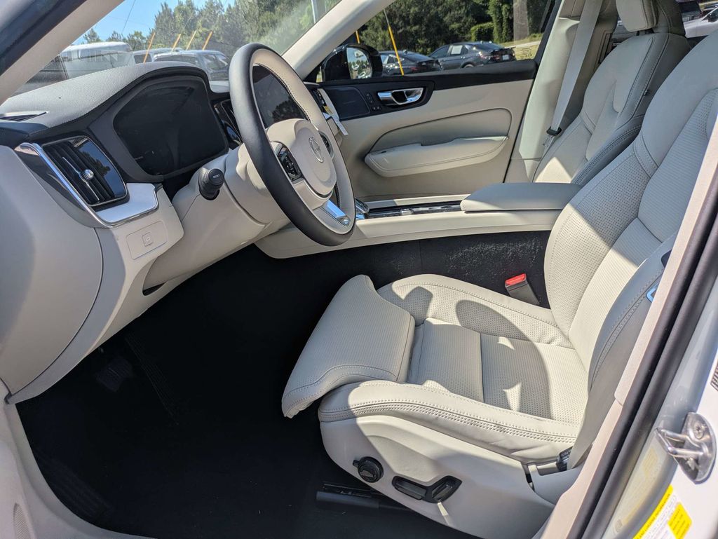 2026 Volvo XC60 Ultra - Photo 21