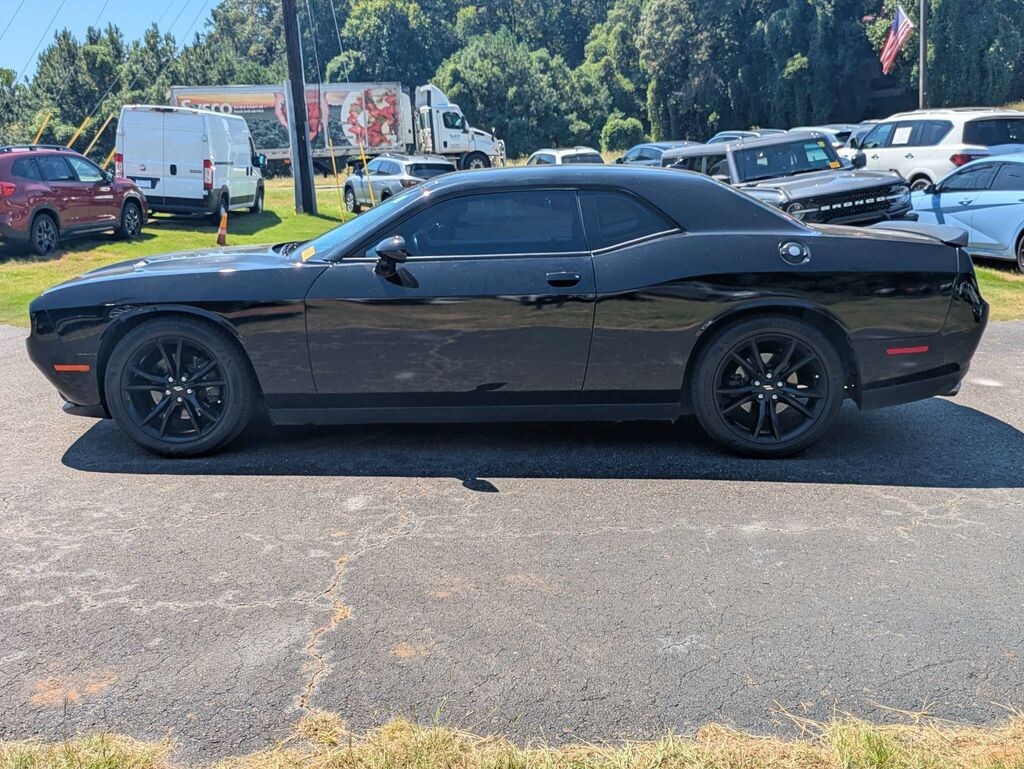 Used 2018 Dodge Challenger SXT Coupe