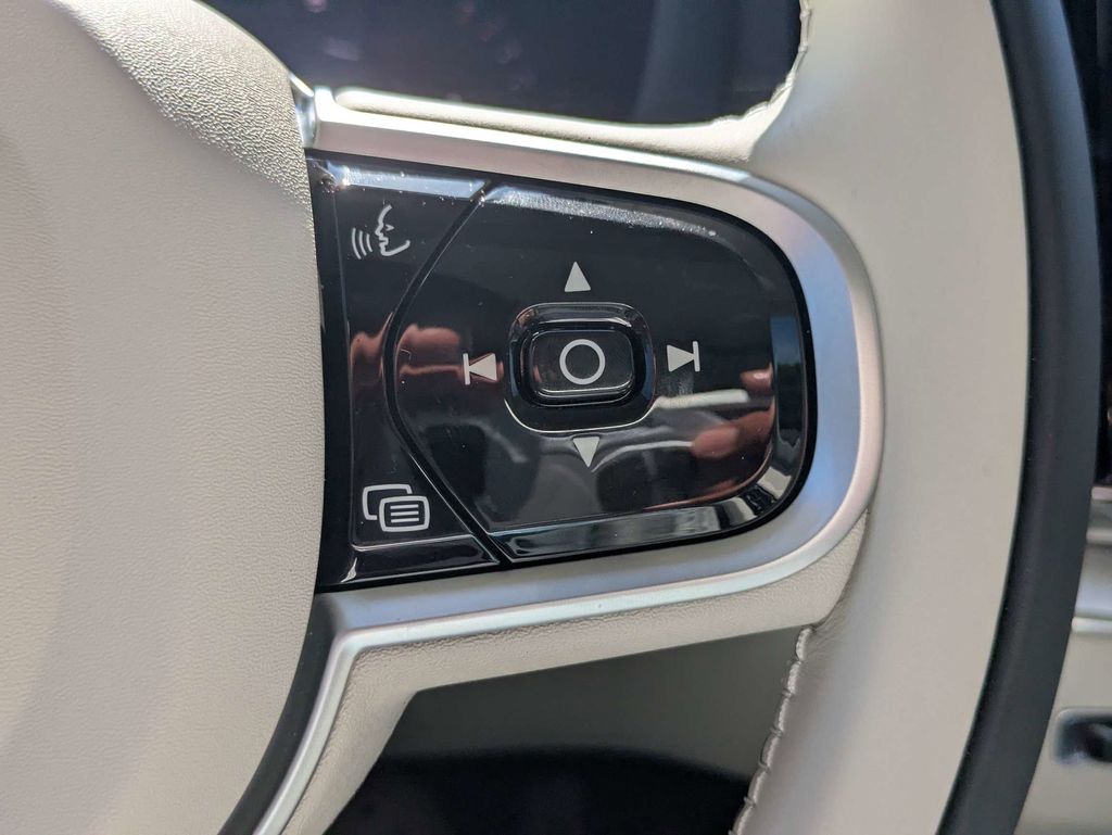 2026 Volvo XC60 Ultra - Photo 27