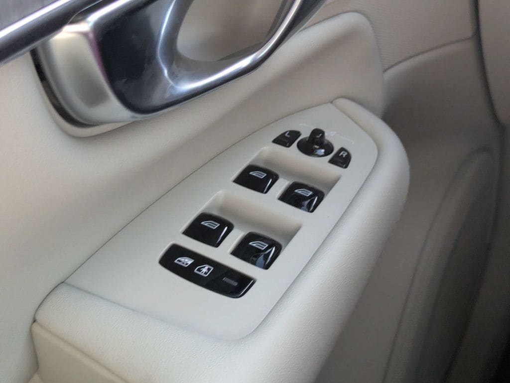 2026 Volvo XC90 Ultra - Photo 25
