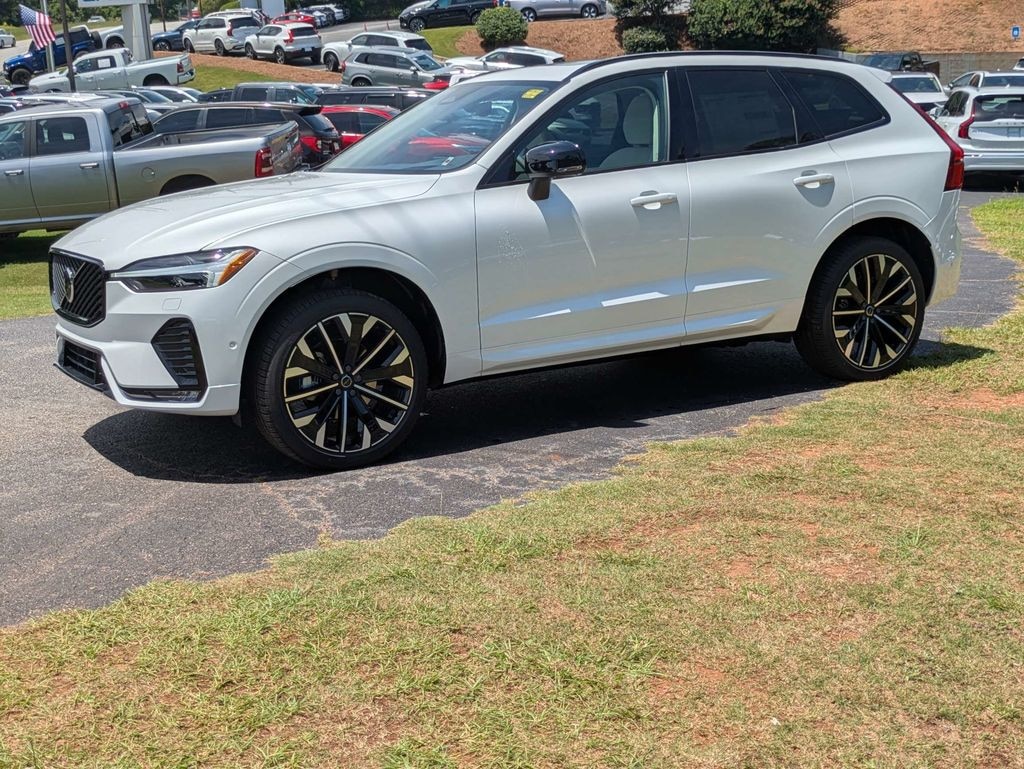 New 2026 Volvo XC60 B5 Ultra SUV