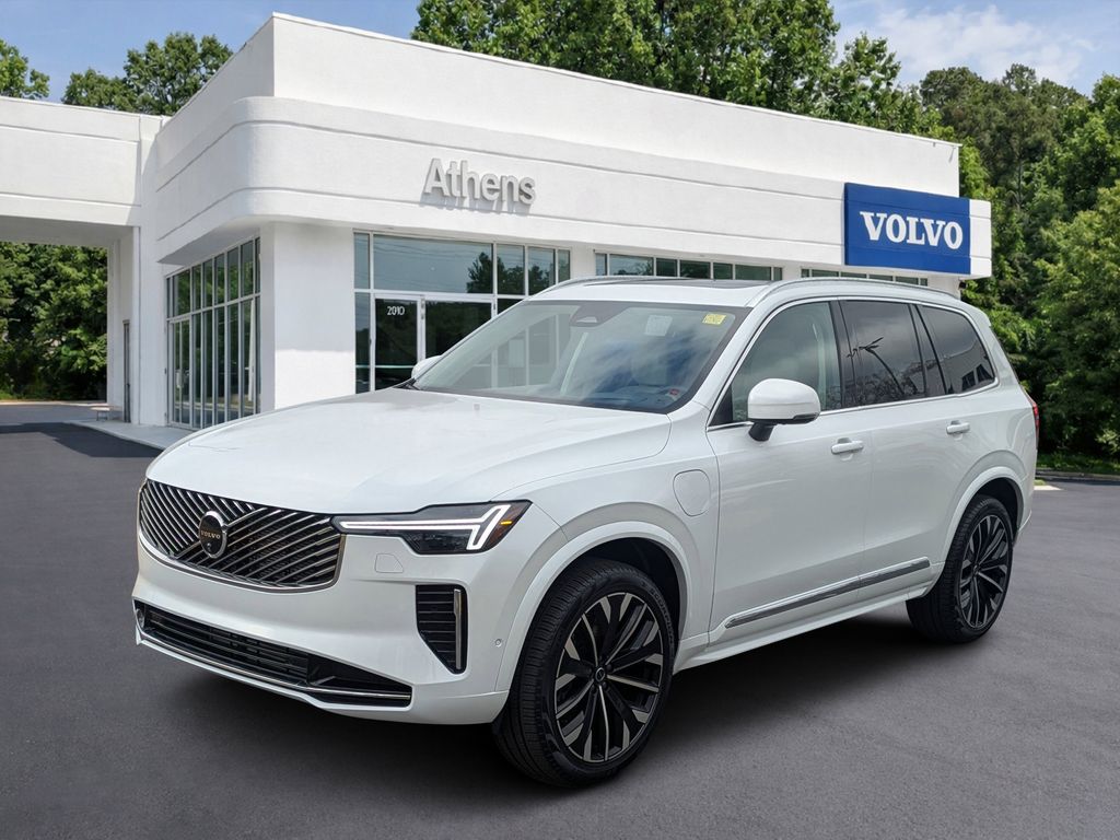 2026 Volvo XC90 T8 Recharge Ultra Bright 4WD's photo