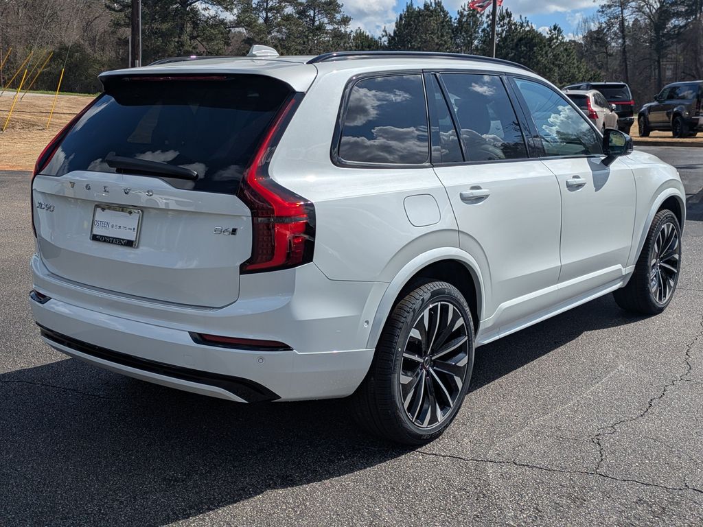 2026 Volvo XC90 Ultra - Photo 6