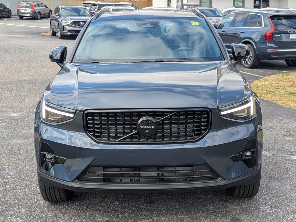 2026 Volvo XC40 Ultra Black Edition - Photo 9