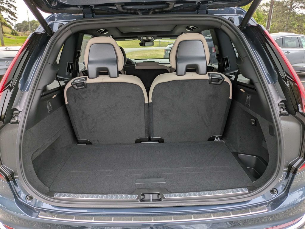 2026 Volvo XC90 Core - Photo 12