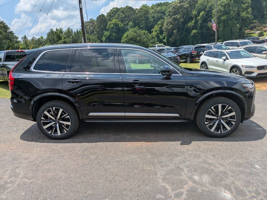 New 2026 Volvo XC90 B5 Core SUV