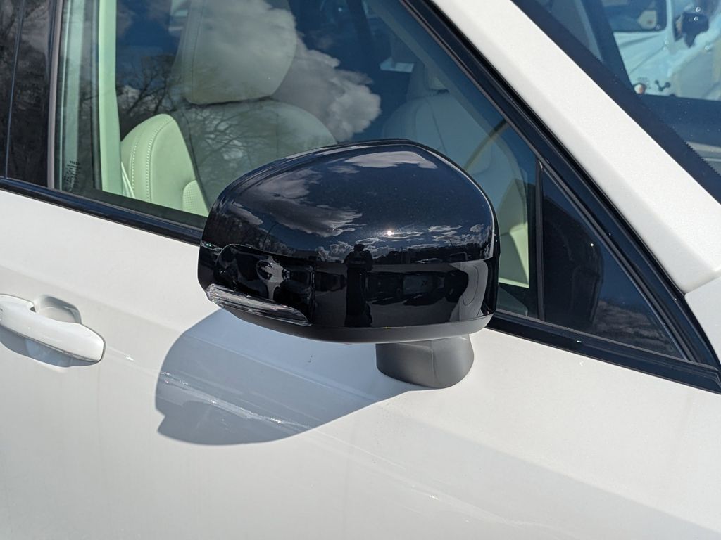 2026 Volvo XC90 Ultra - Photo 11
