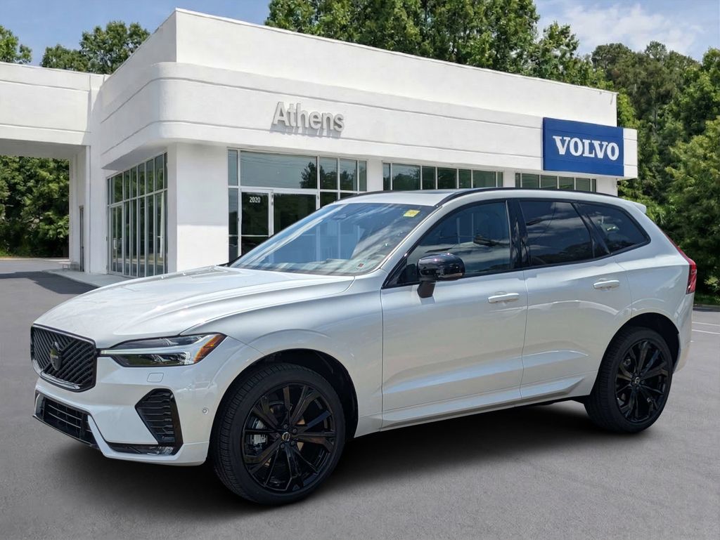 2026 Volvo XC60 B5 Ultra Black Edition Theme AWD's photo