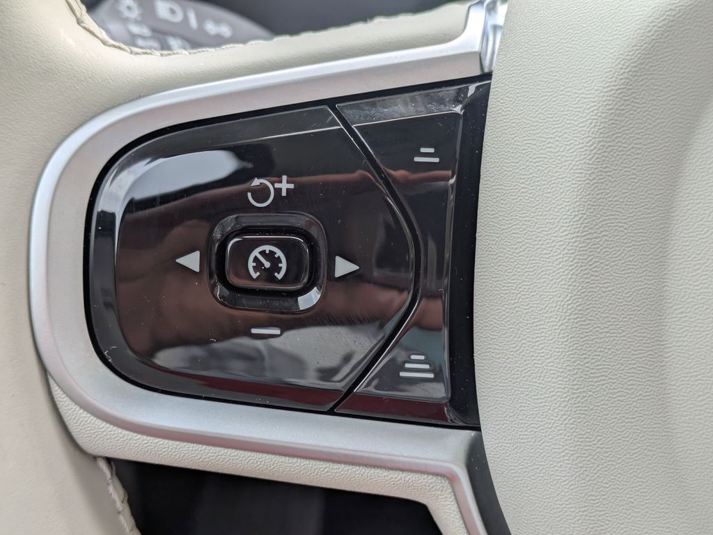 2026 Volvo XC90 Ultra - Photo 28