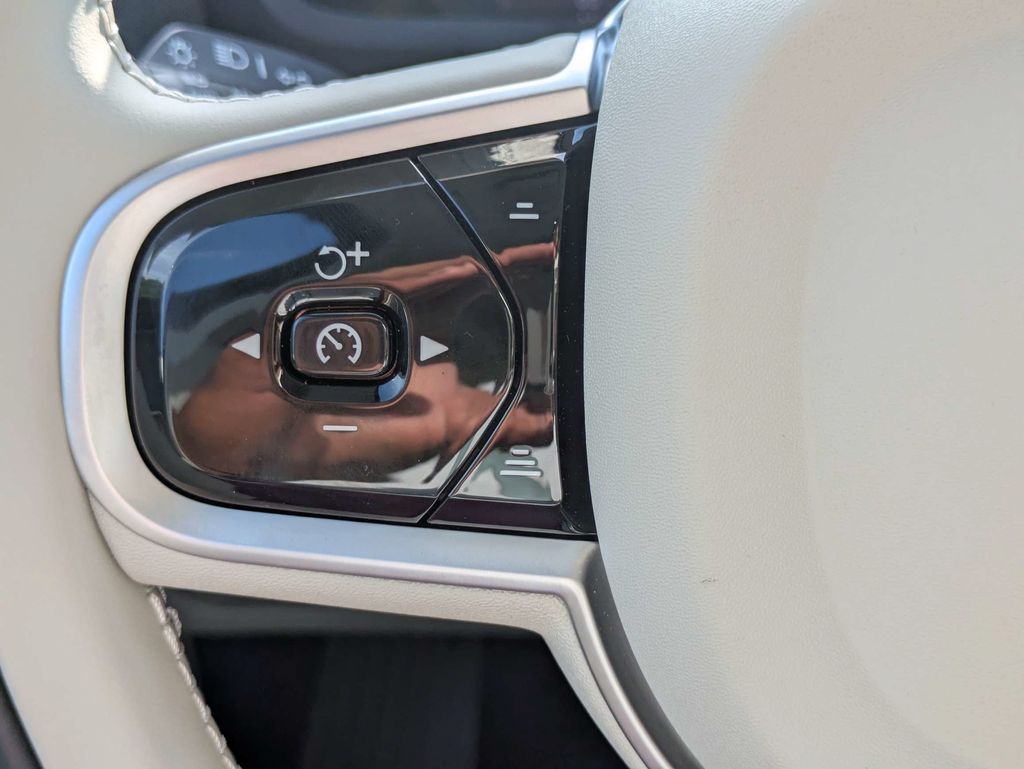2026 Volvo XC90 Ultra - Photo 26