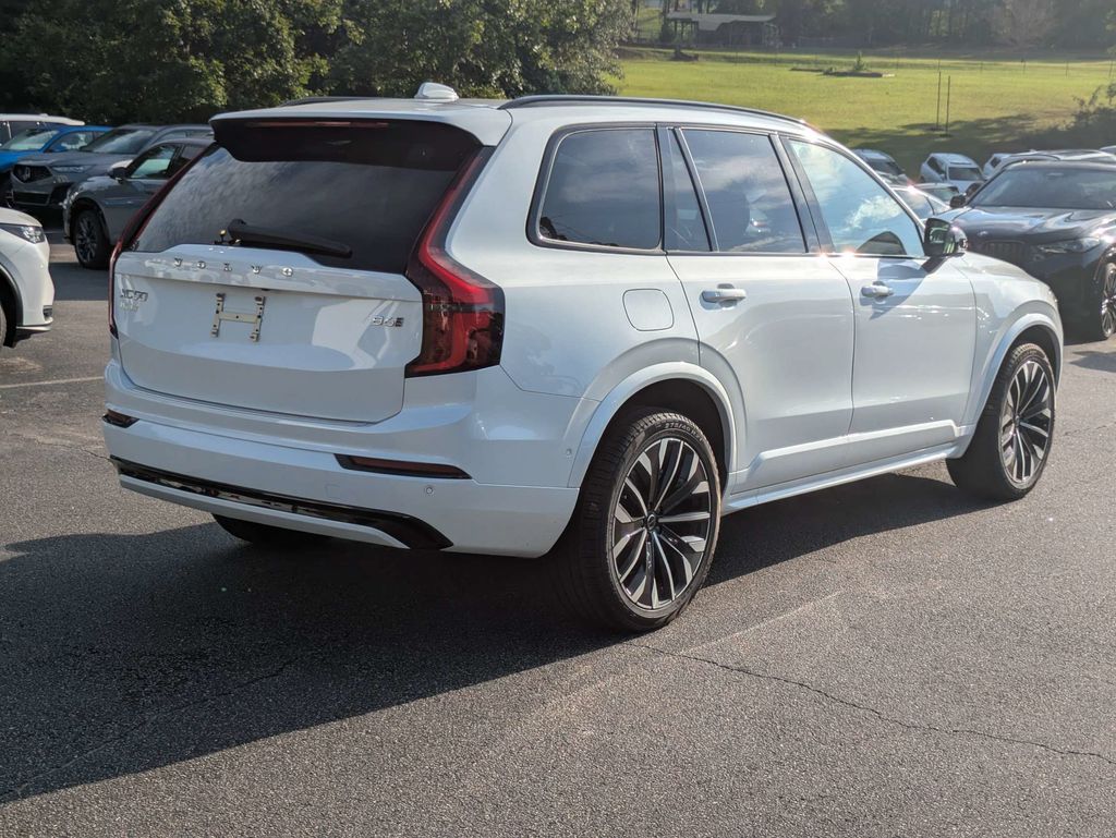 2026 Volvo XC90 Ultra - Photo 6